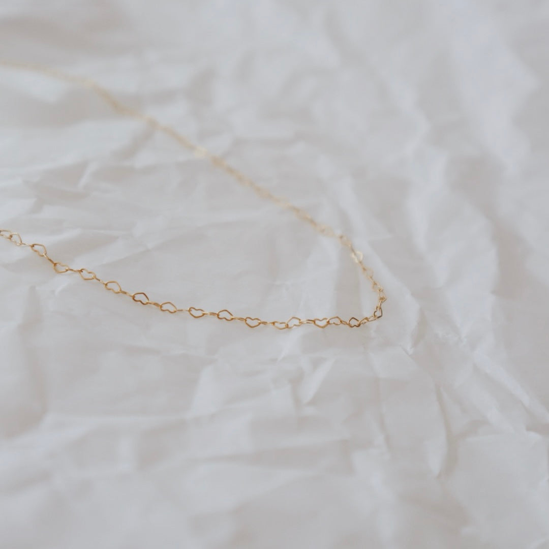 Hearts Chain Gold Necklace - PeacePiecesJewelry