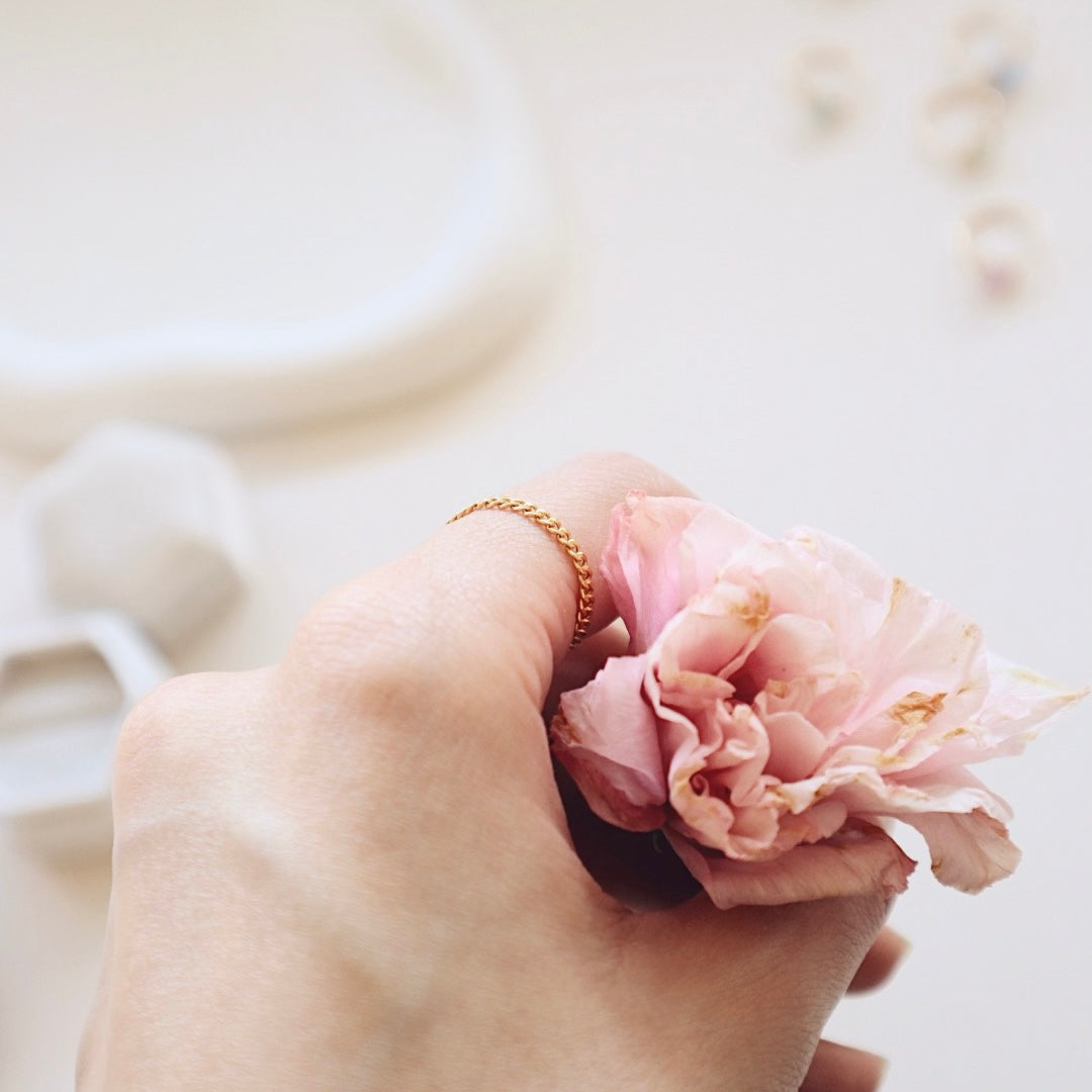 Curb Chain Gold Ring - PeacePiecesJewelry