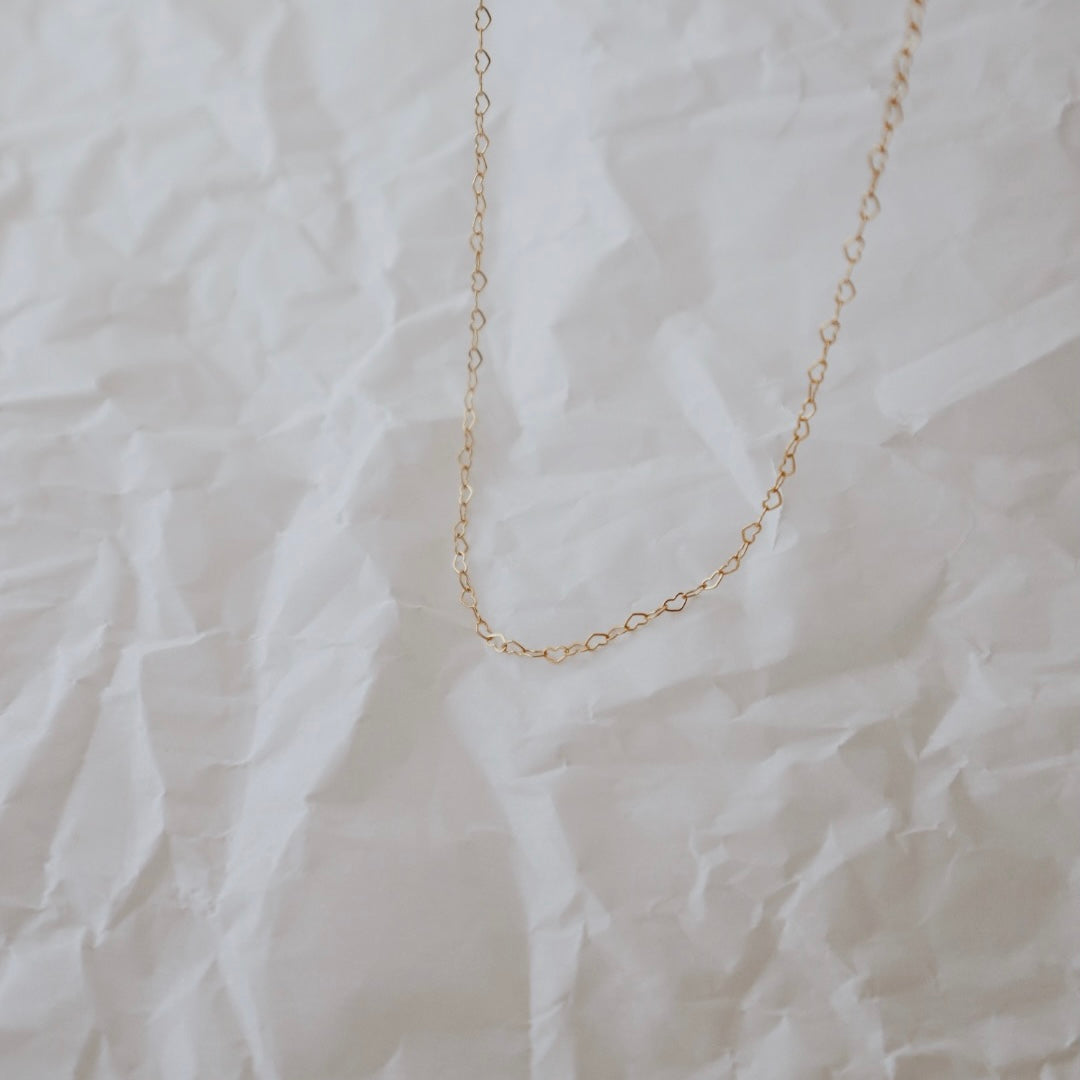 Hearts Chain Gold Necklace - PeacePiecesJewelry
