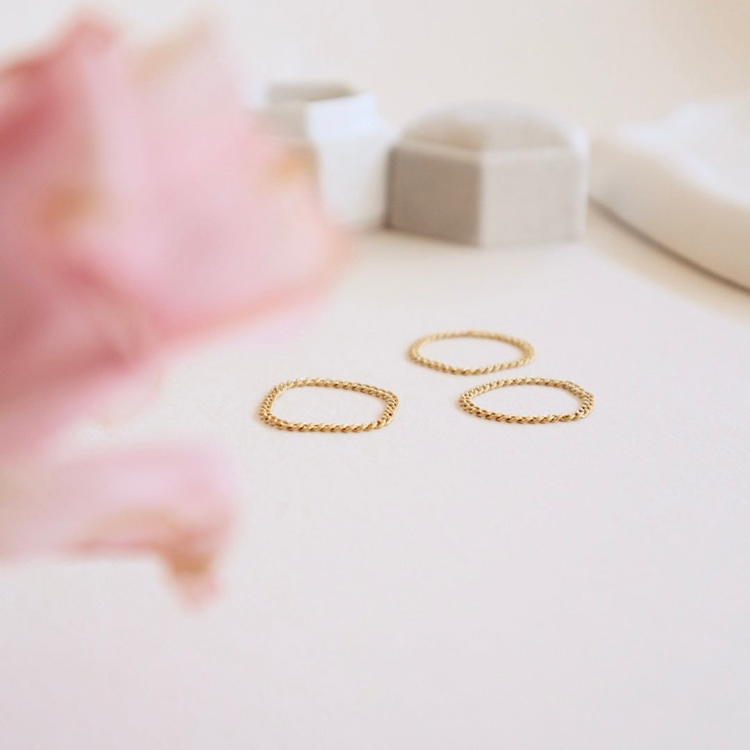 Curb Chain Gold Ring - PeacePiecesJewelry