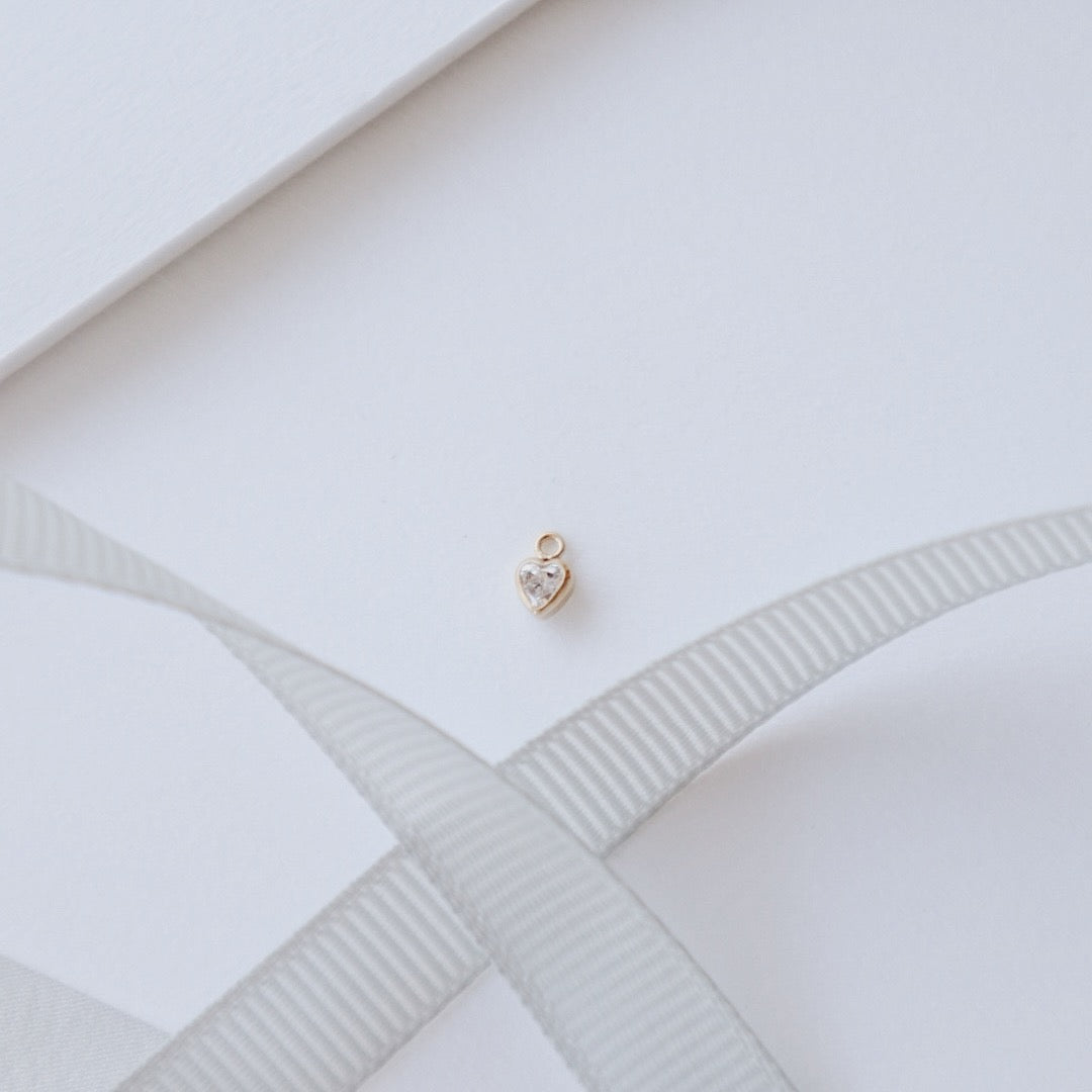 Heart Stone Gold Charm - PeacePiecesJewelry