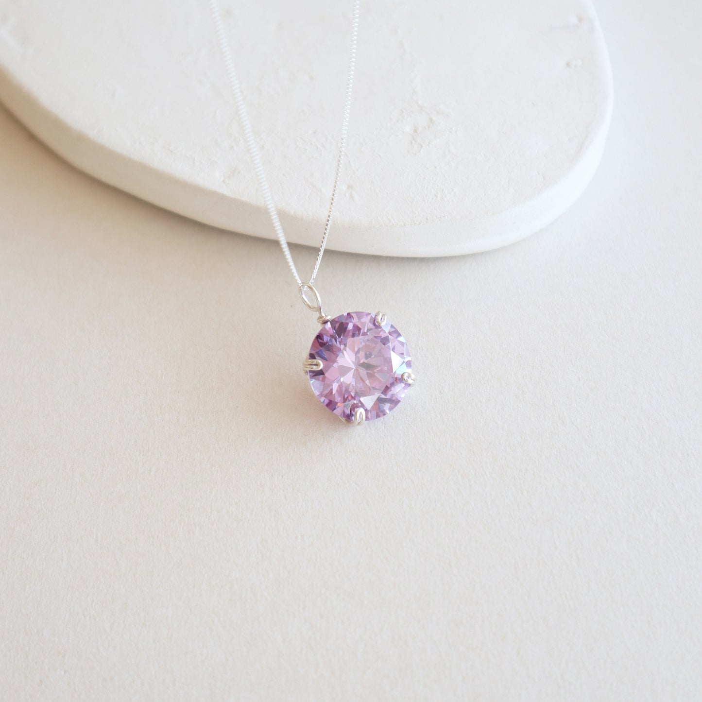 Round Light Amethyst Gemstone Silver Necklace