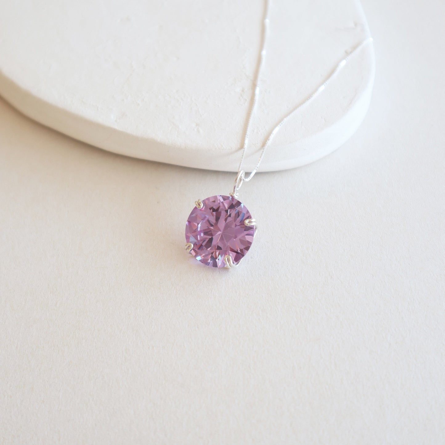 Round Light Amethyst Gemstone Silver Necklace