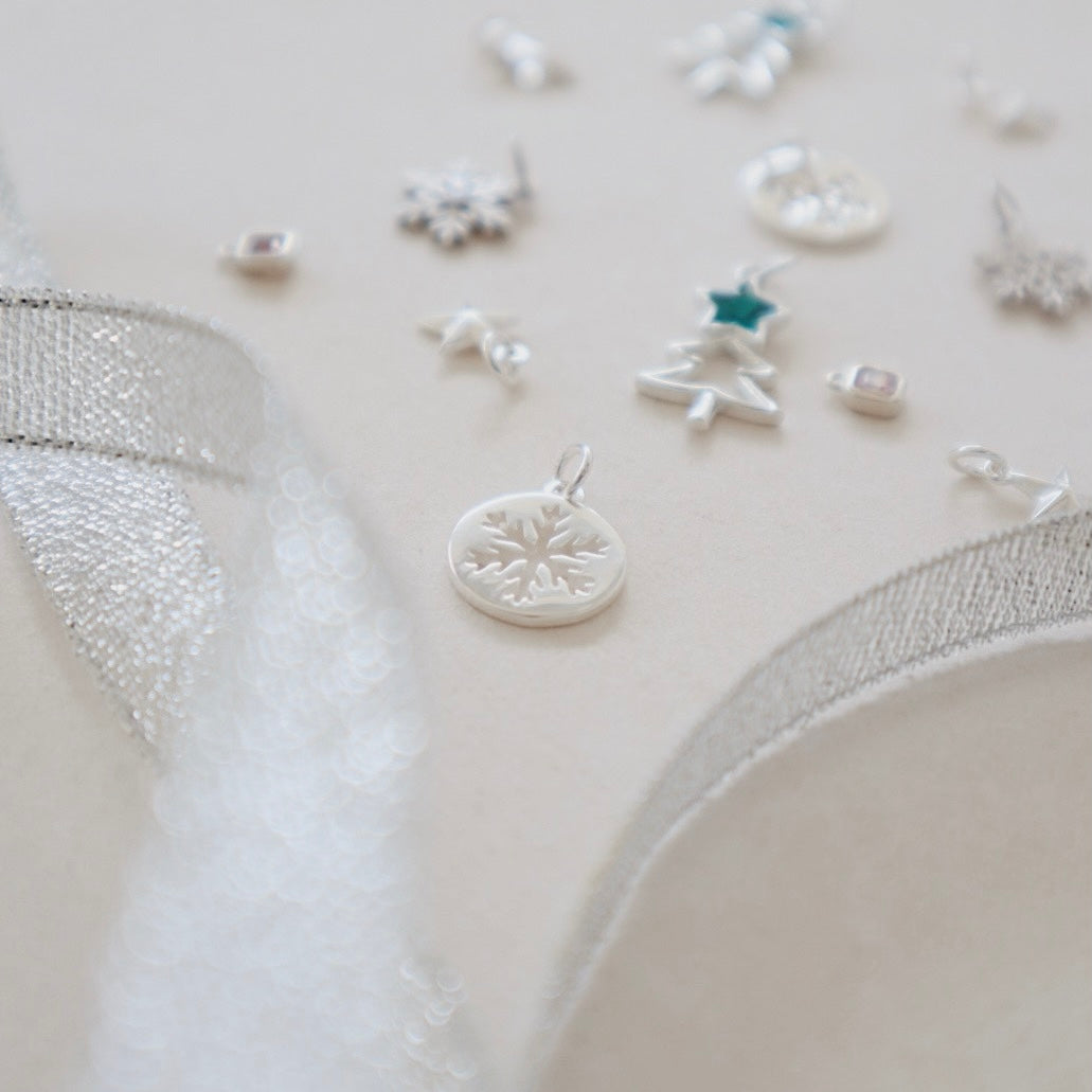 Snowflake Round Silver Charm - PeacePiecesJewelry