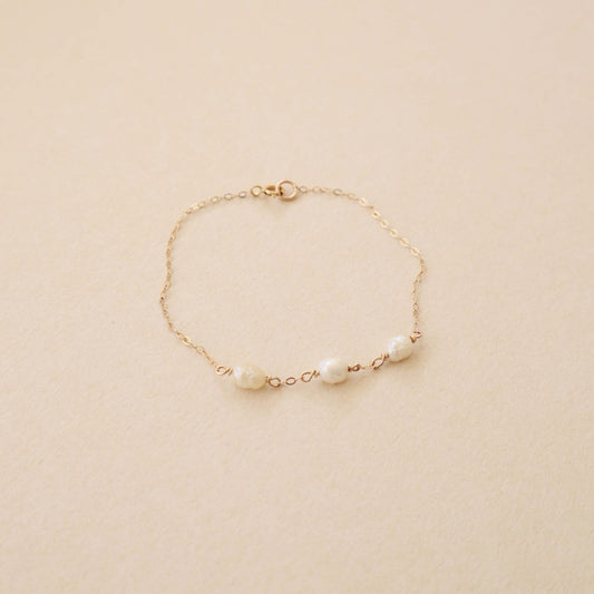 Pearls Bracelet PeacePiecesJewelry
