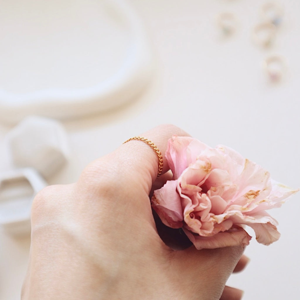 Curb Chain Gold Ring - PeacePiecesJewelry