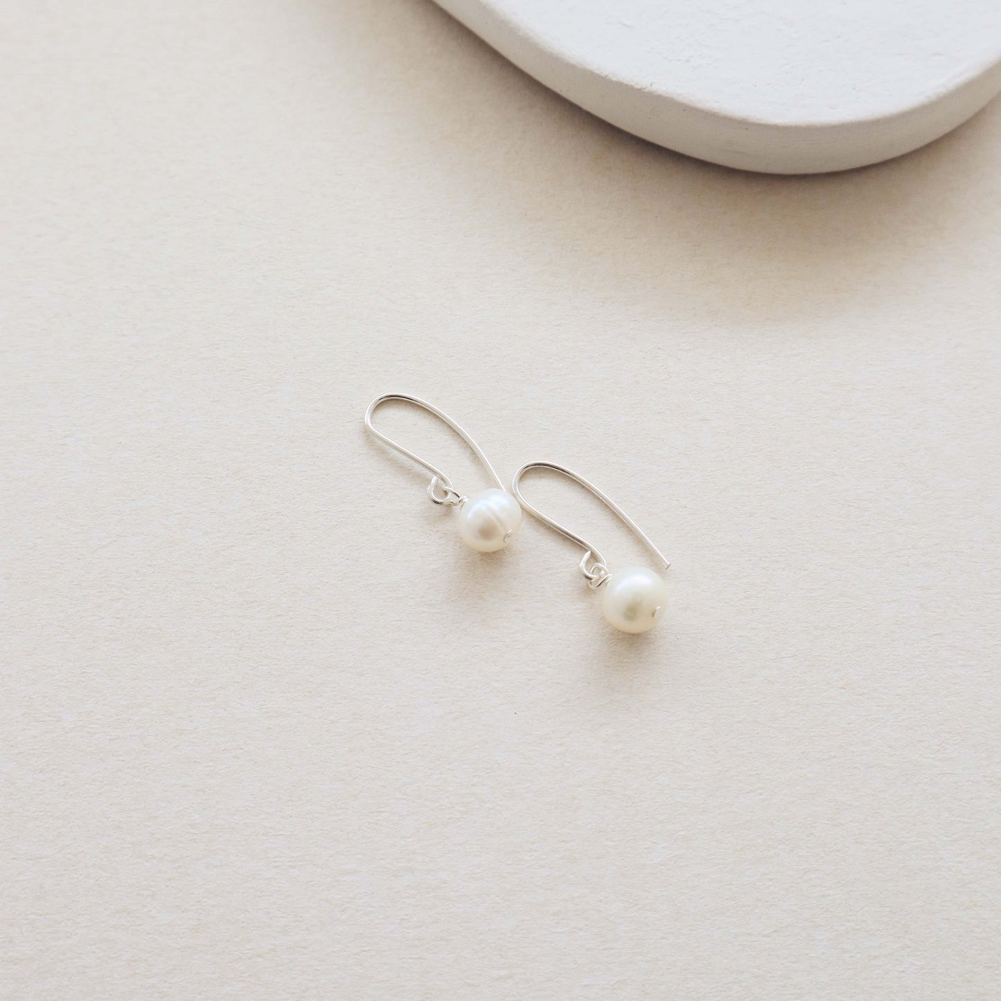 Pearl earrings 