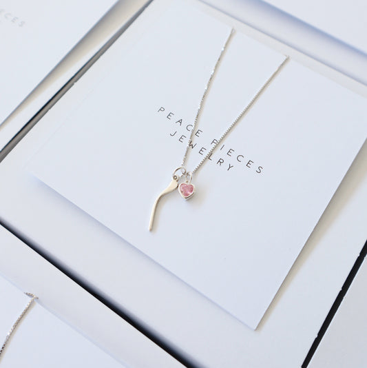 سنسال حرف (م) مع قلب زهري