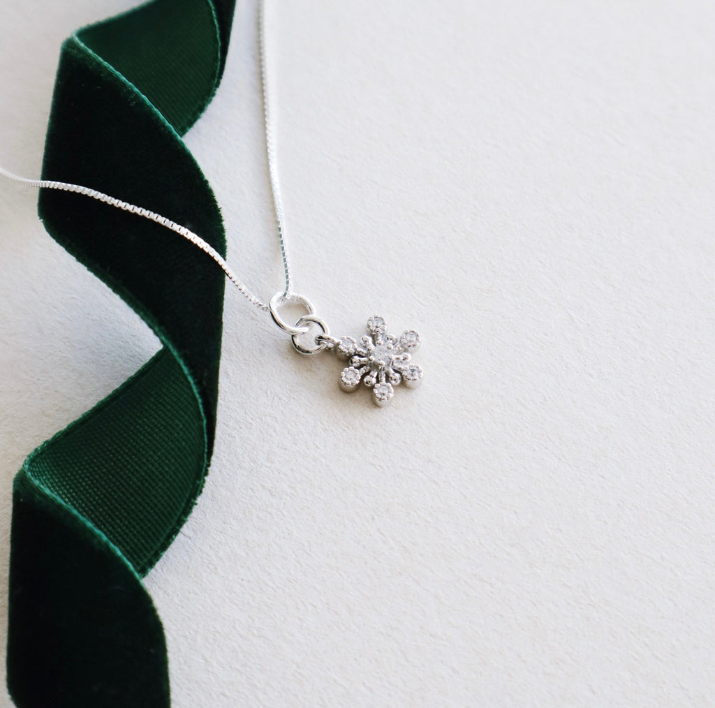Snowflake Necklace PeacePiecesJewelry