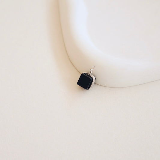 Black Onyx Silver Pendant