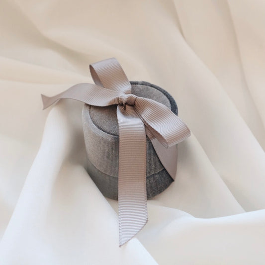 Necklace Velvet Box - PeacePiecesJewelry