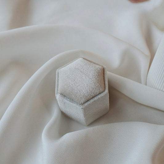 Ring Velvet Box - PeacePiecesJewelry